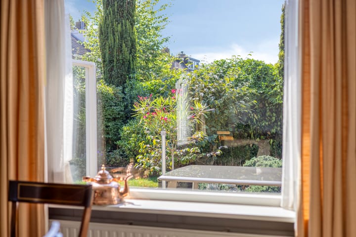 Vrijstaande woning te koop: Hugo de Vrieslaan 19, Zwolle