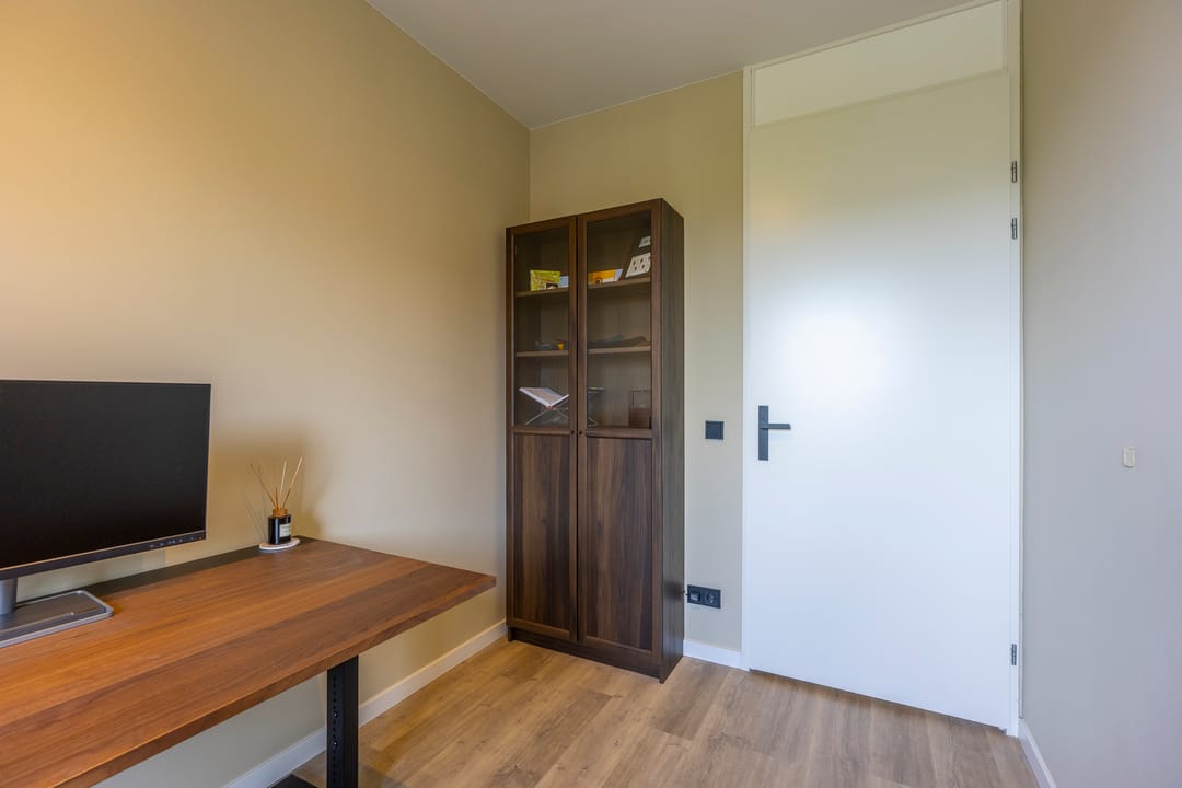 Photo 32 of Honingbesstraat 5