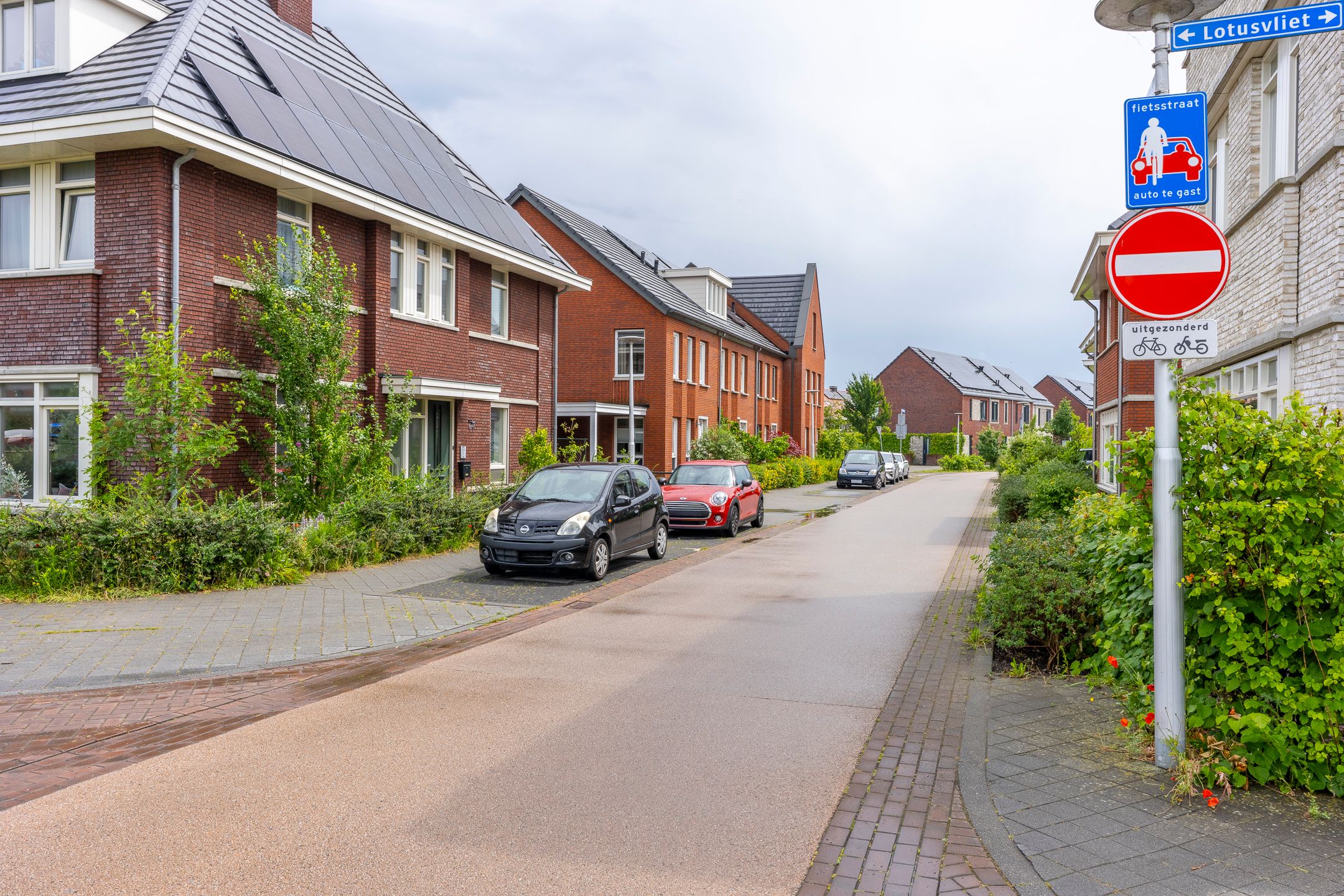 Photo 39 of Honingbesstraat 5