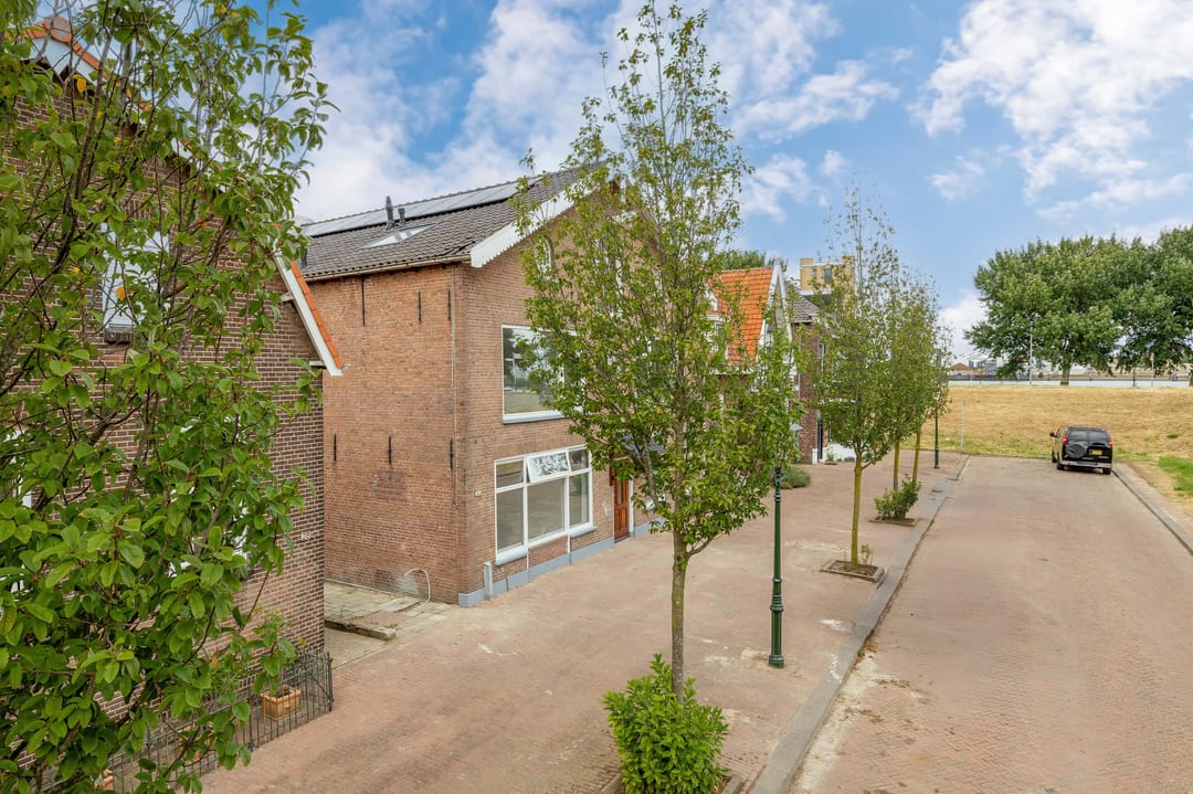 Photo 8 of Nieuwedijk 30