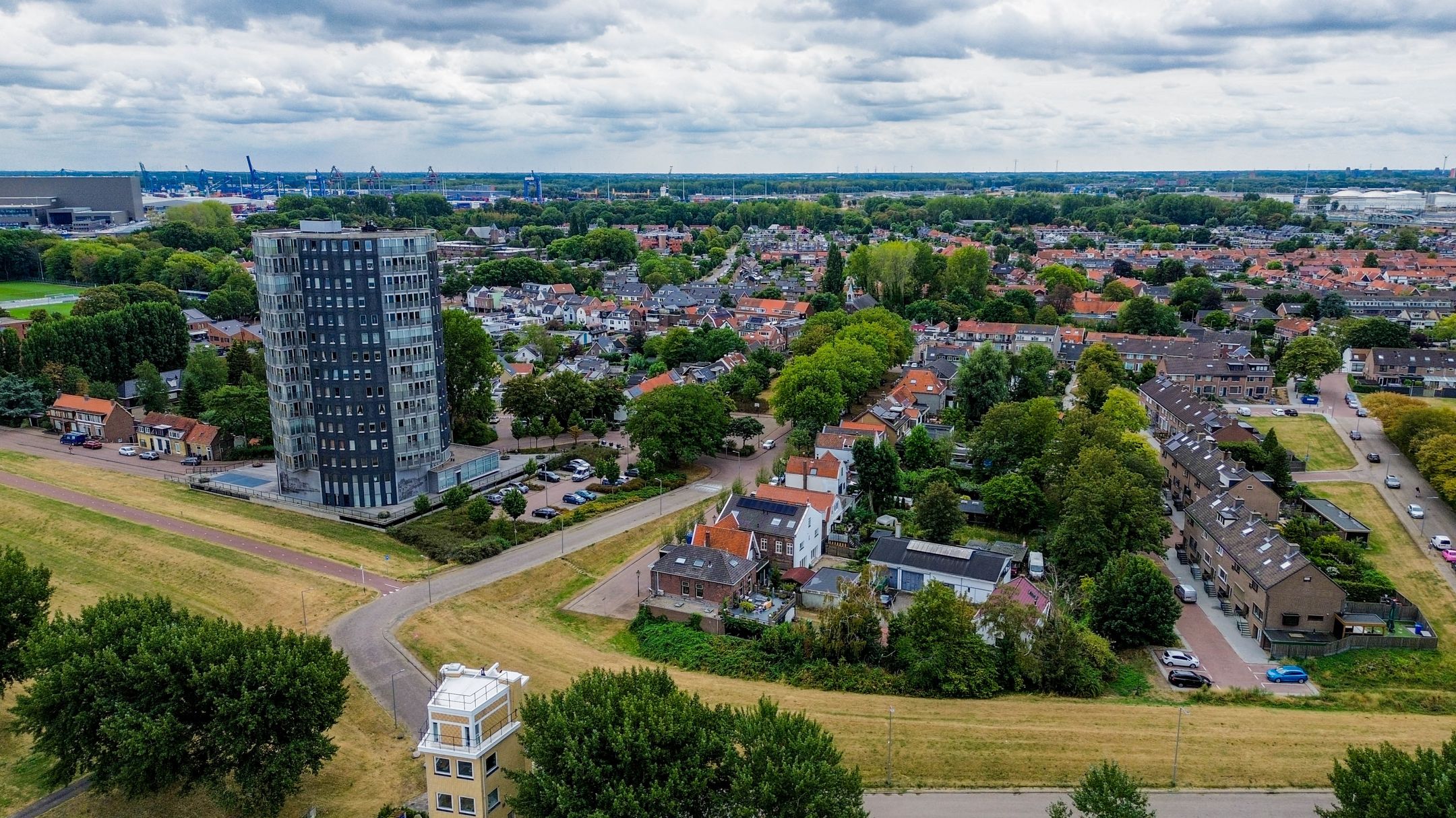 Photo 39 of Nieuwedijk 30