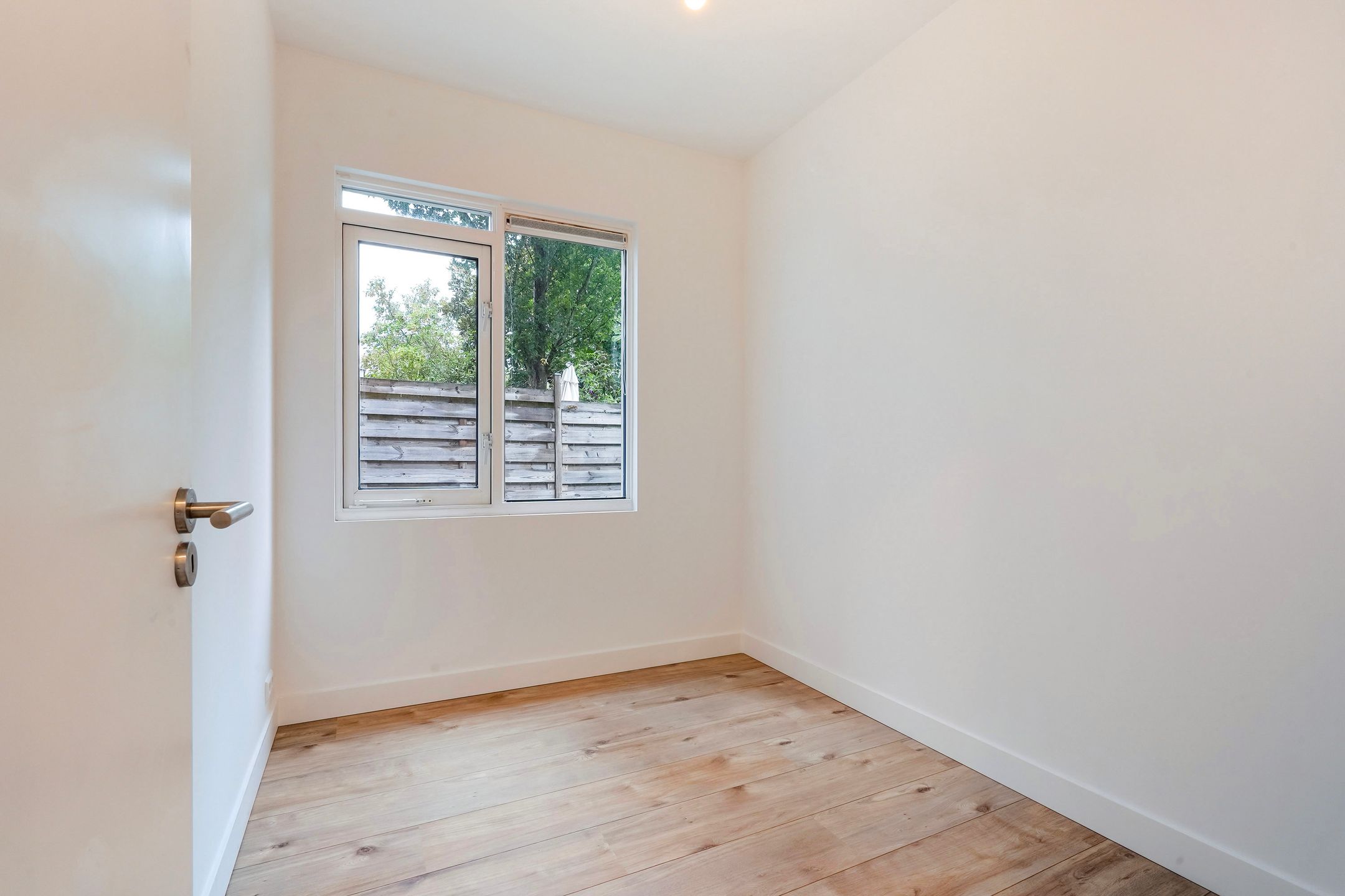 Photo 24 of 2e De Carpentierstraat 244