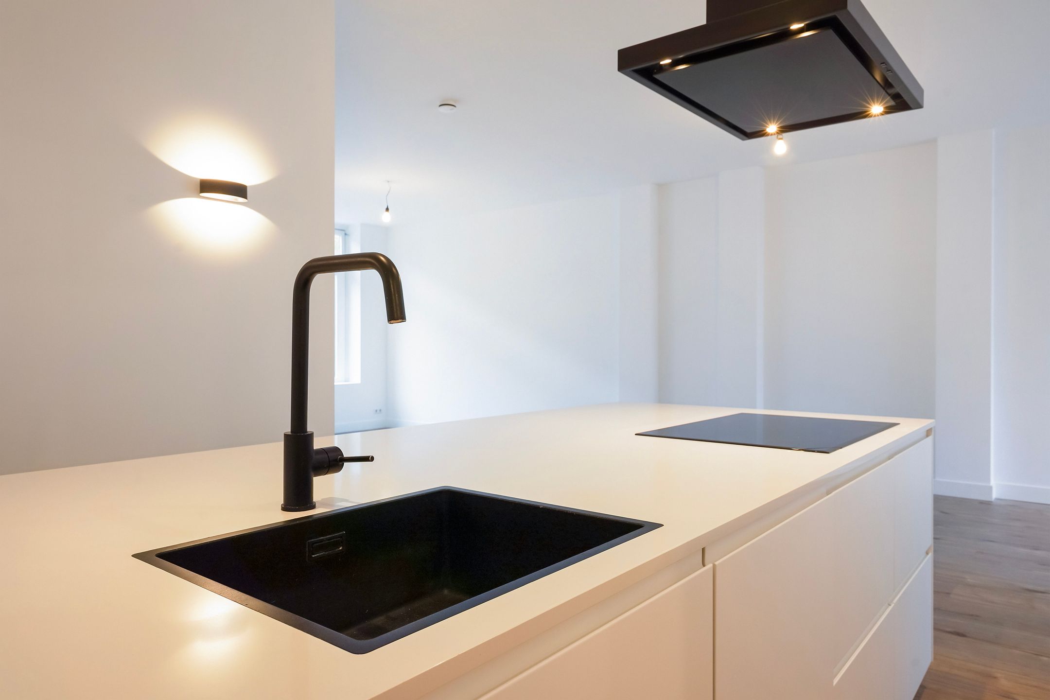 Photo 18 of 2e De Carpentierstraat 244