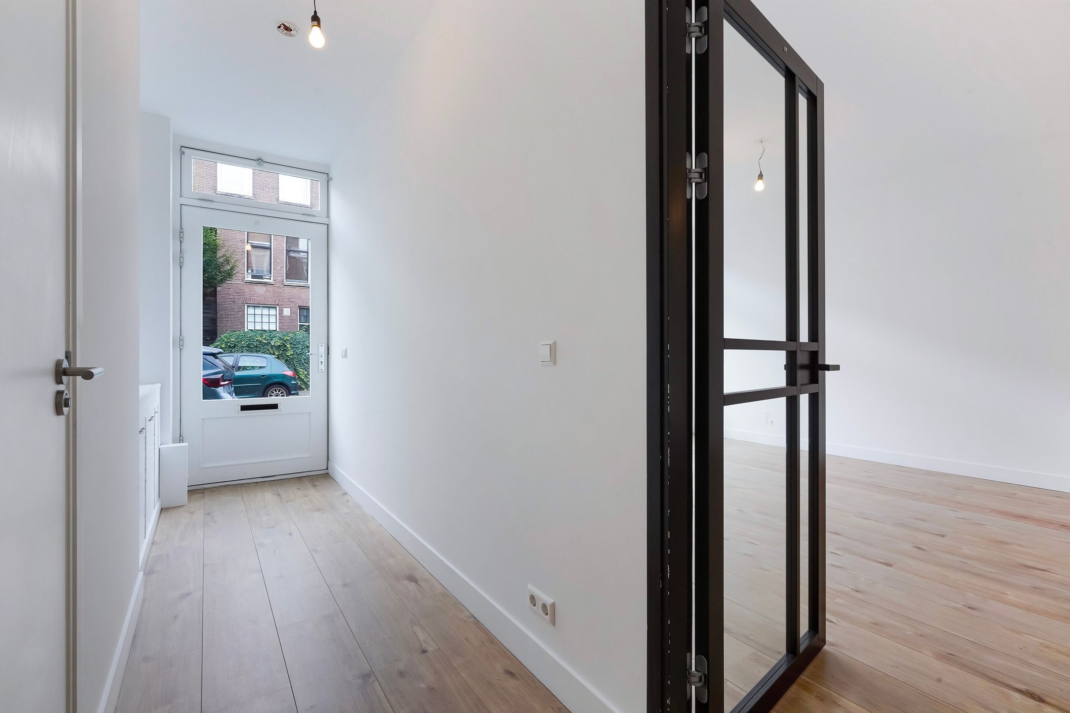 Photo 9 of 2e De Carpentierstraat 244