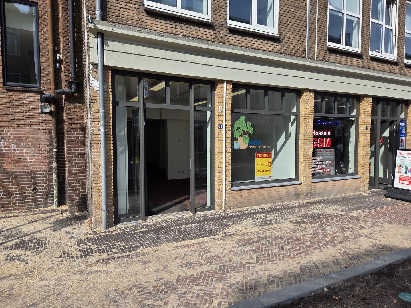 View photo 2 of Hoogeindsestraat 28