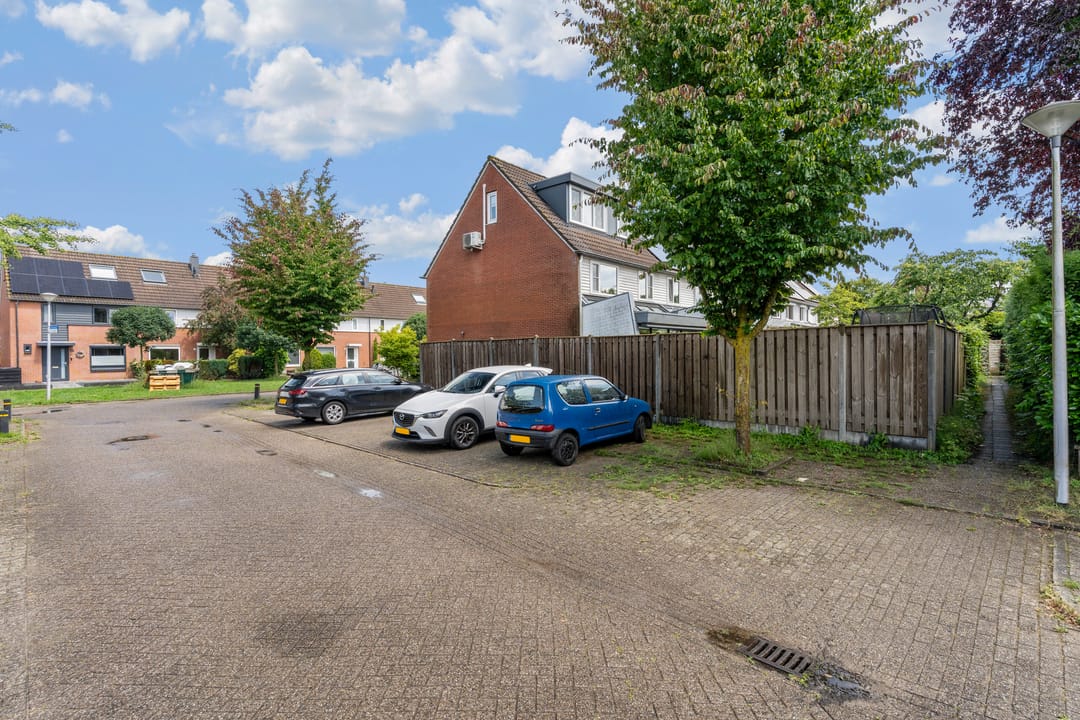 Photo 41 of Baarssloot 14