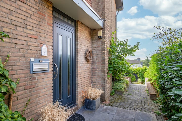 Twee-onder-één-kap te koop: Merovingenstraat 2, Simpelveld