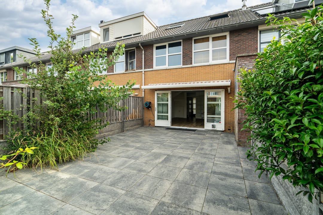 Foto 7 van A. Roland Holststraat 22