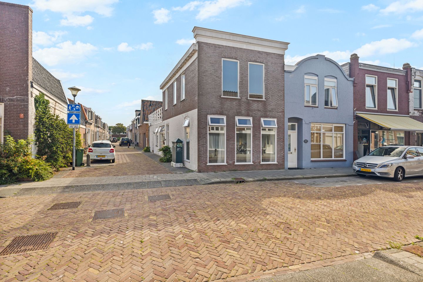 Foto 1 van De Ruijterstraat 34-B