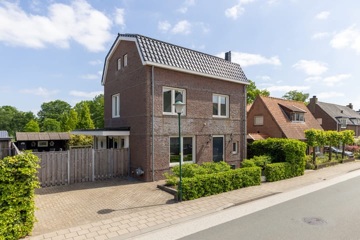 Photo 2 of Zuidereinde 149