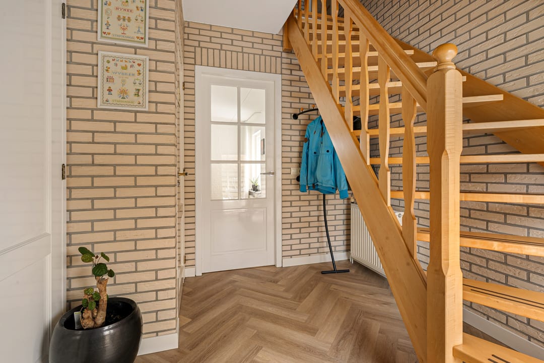 Photo 32 of Sneeuwbesstraat 11