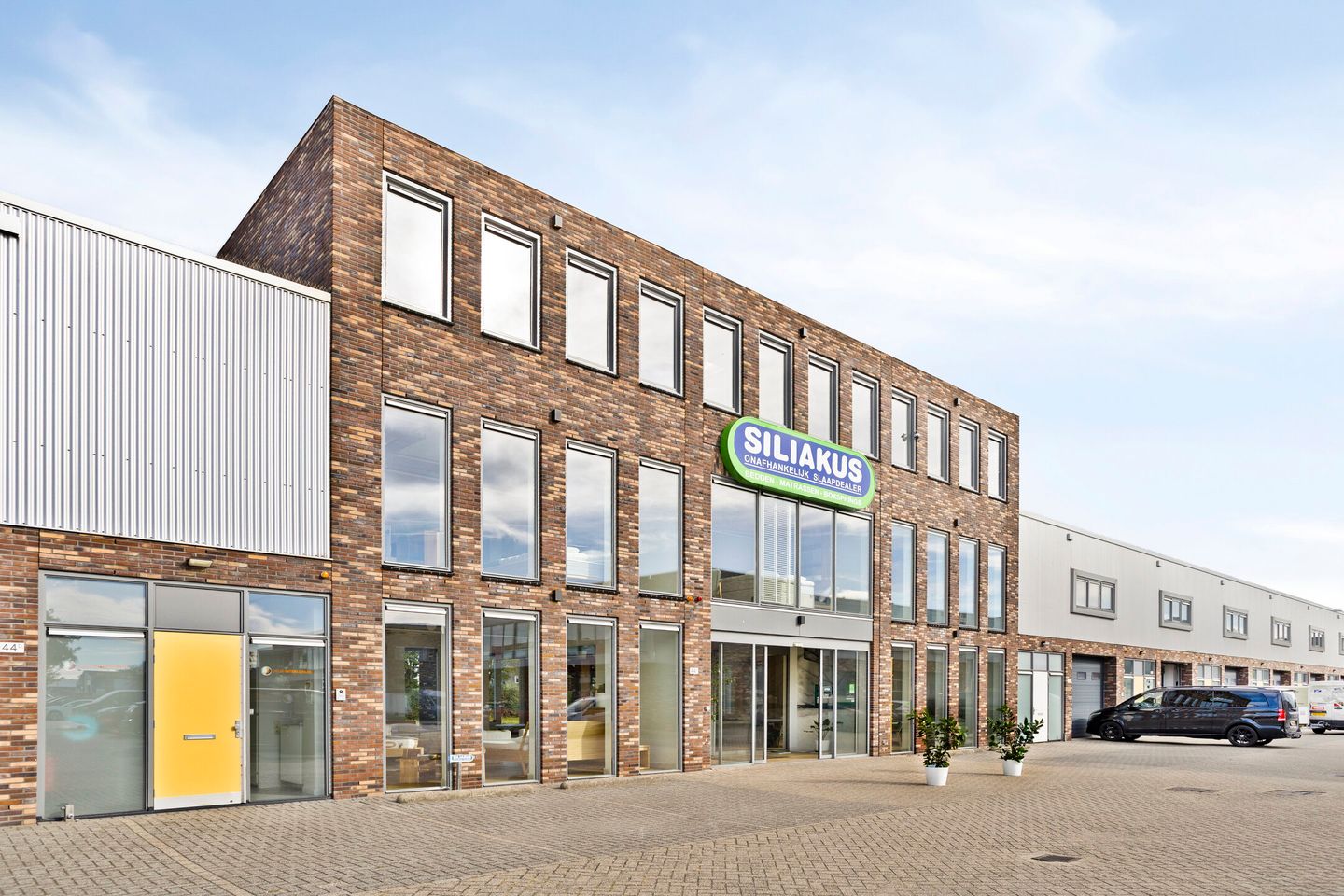 Bekijk foto 1 van Bijlestaal 44-E