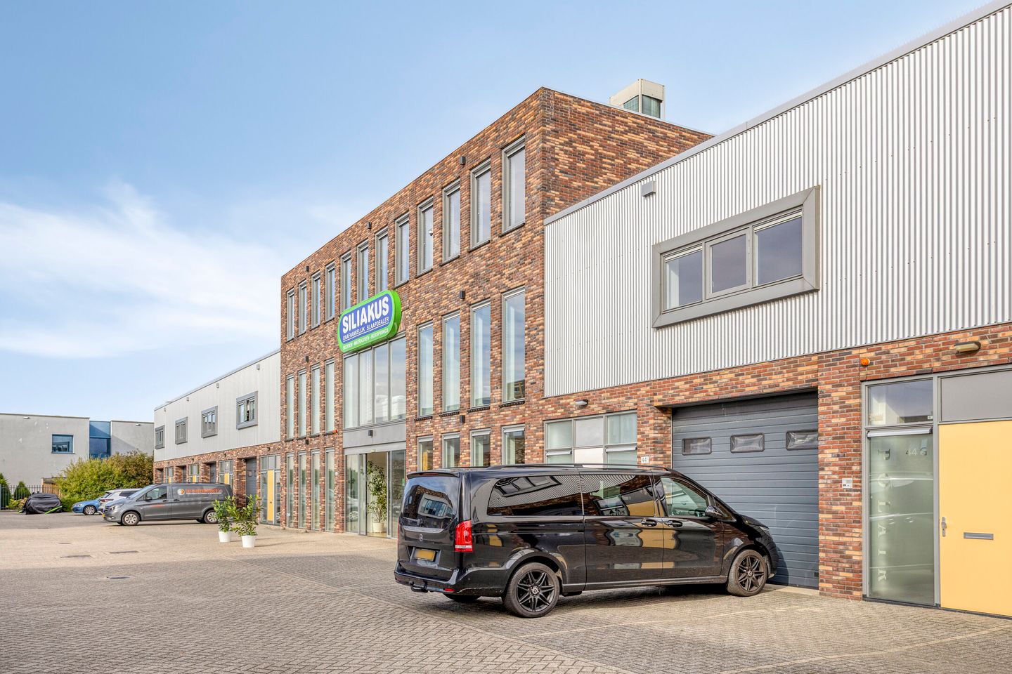 Bekijk foto 4 van Bijlestaal 44-E