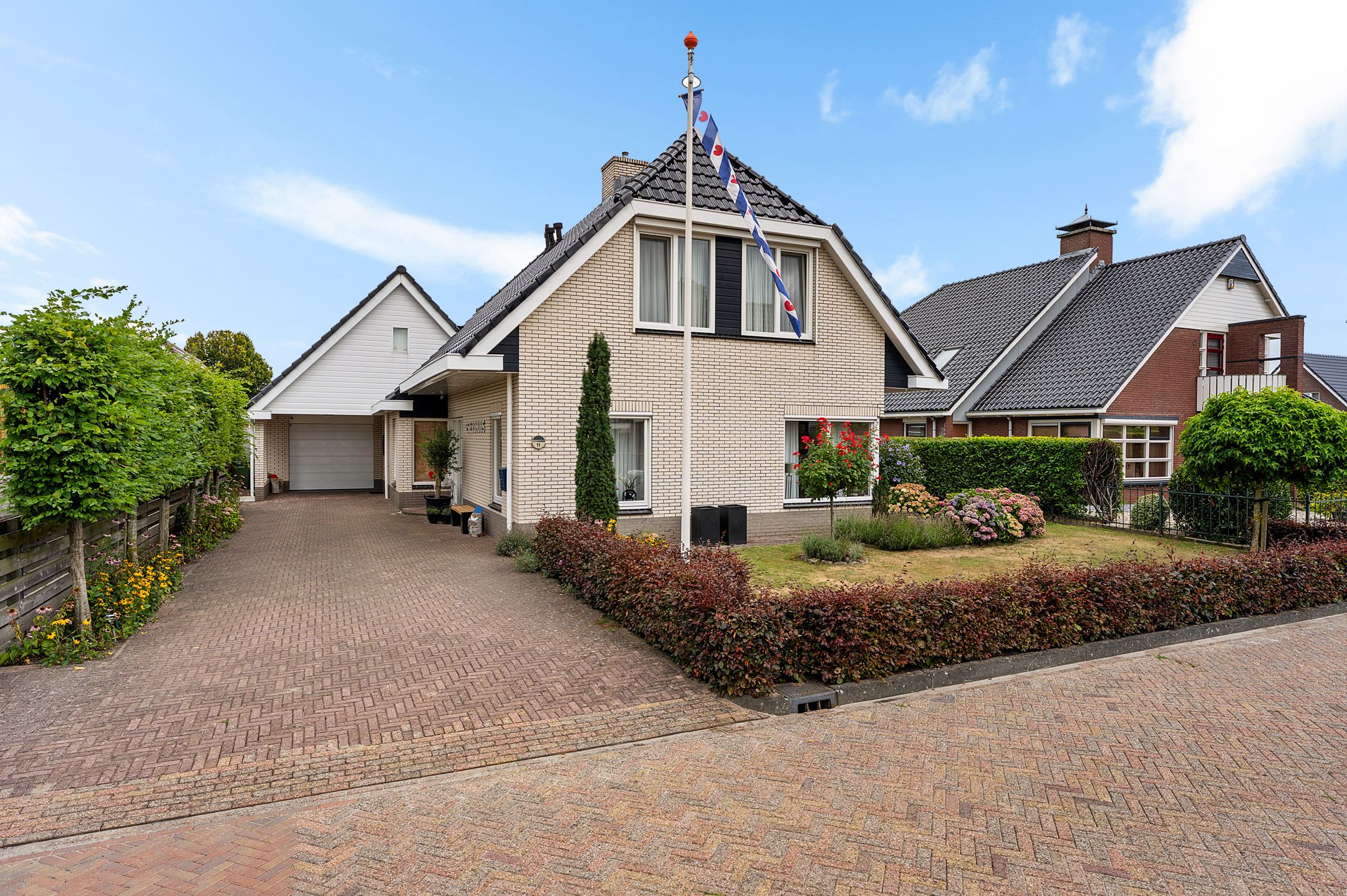 Sneeuwbesstraat 11 