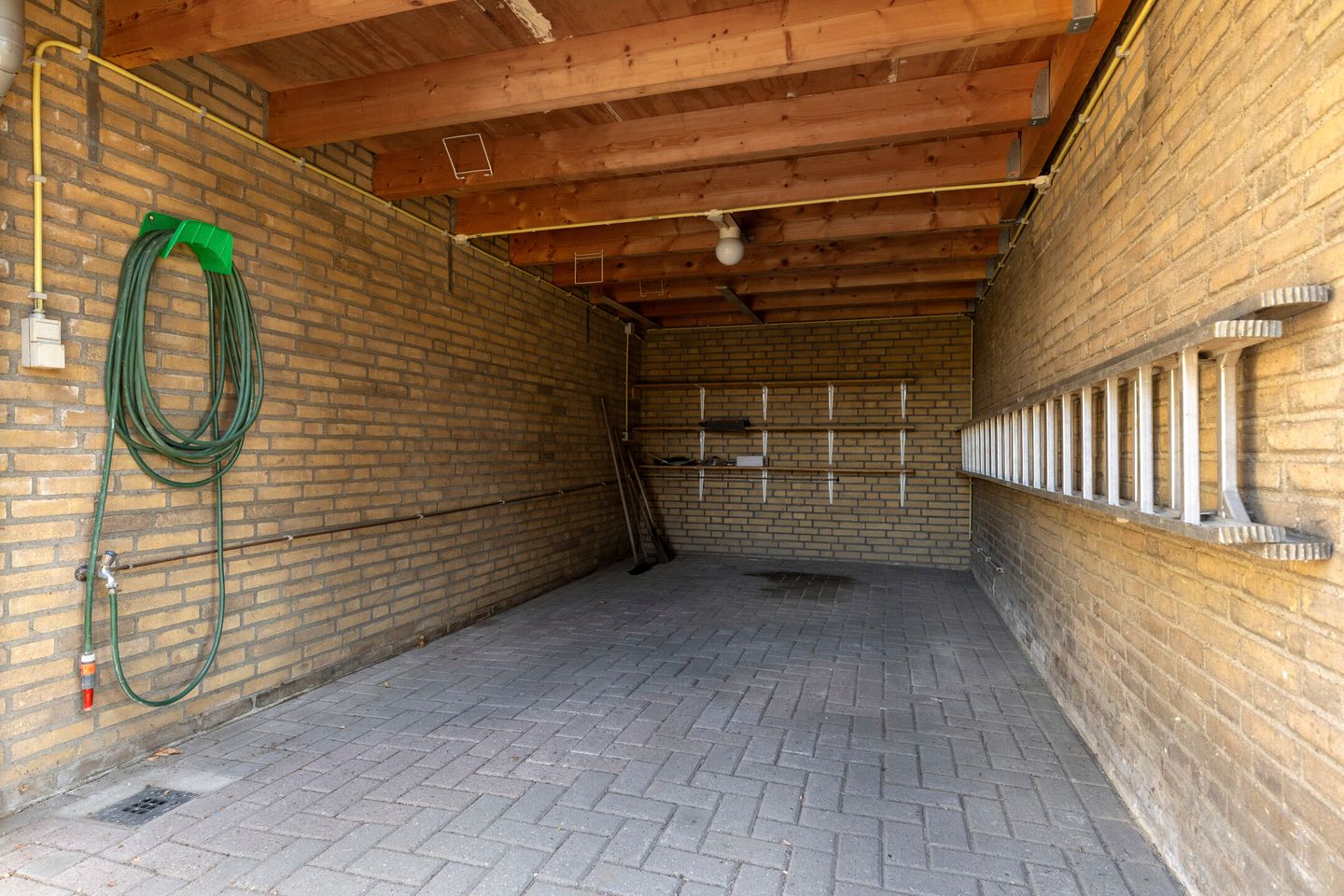 Photo 34 of Paulinestraat 3