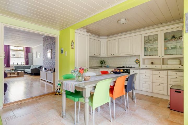 Tussenwoning te koop: Antwerpsestraatweg 93, Bergen Op Zoom