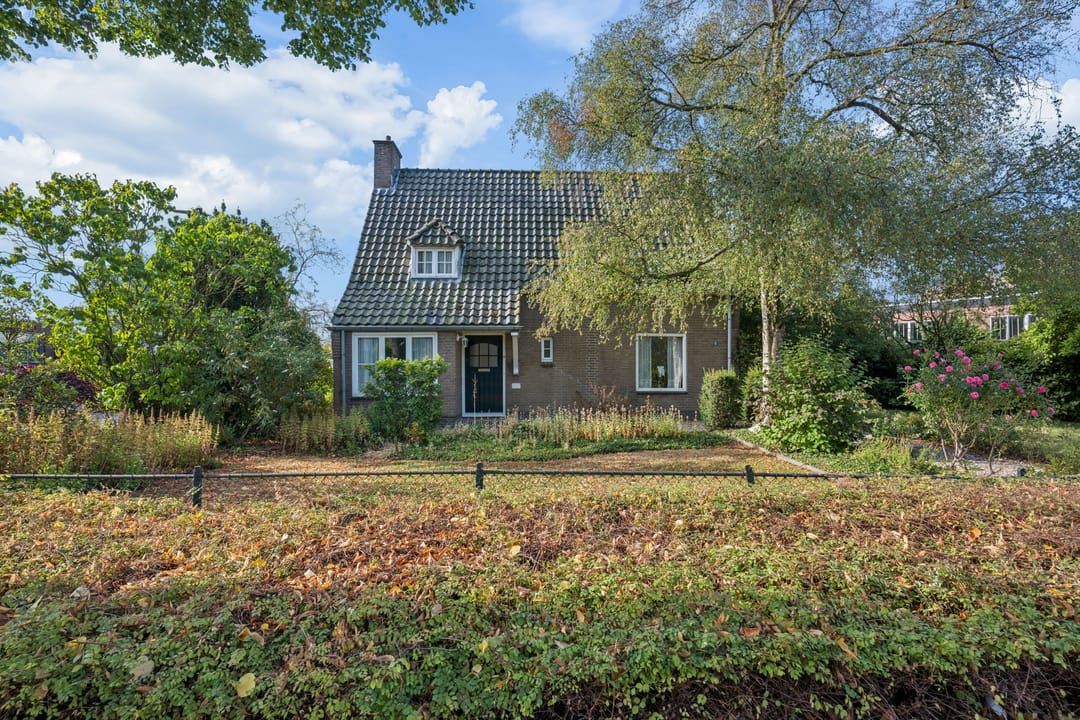 Photo 43 of Liniestraat 2