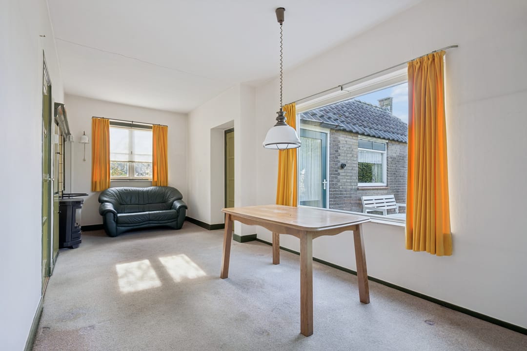 Photo 17 of Liniestraat 2
