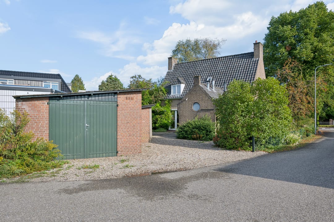 Photo 41 of Liniestraat 2
