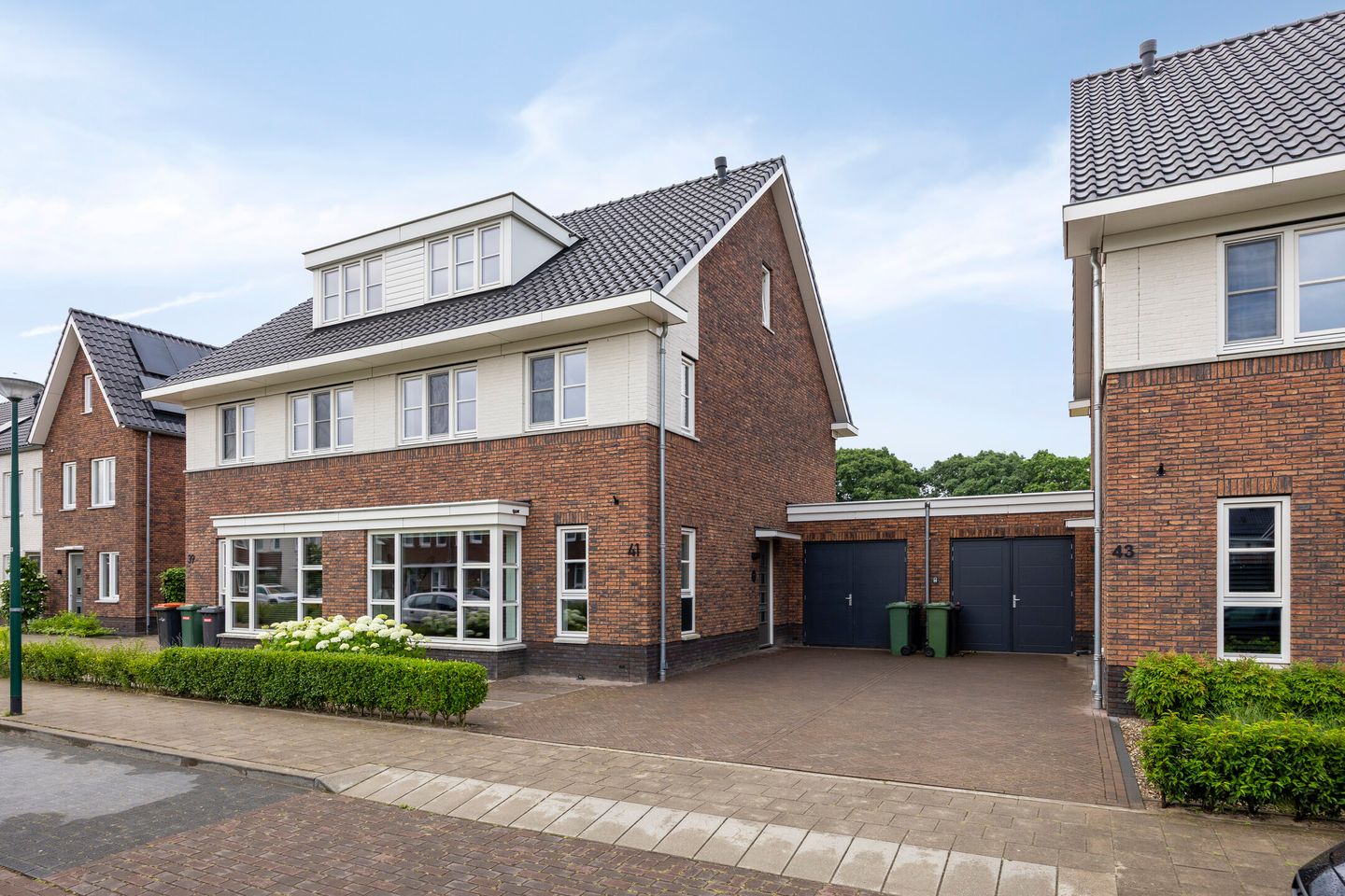 Photo 1 of Van de Ven-erf 41