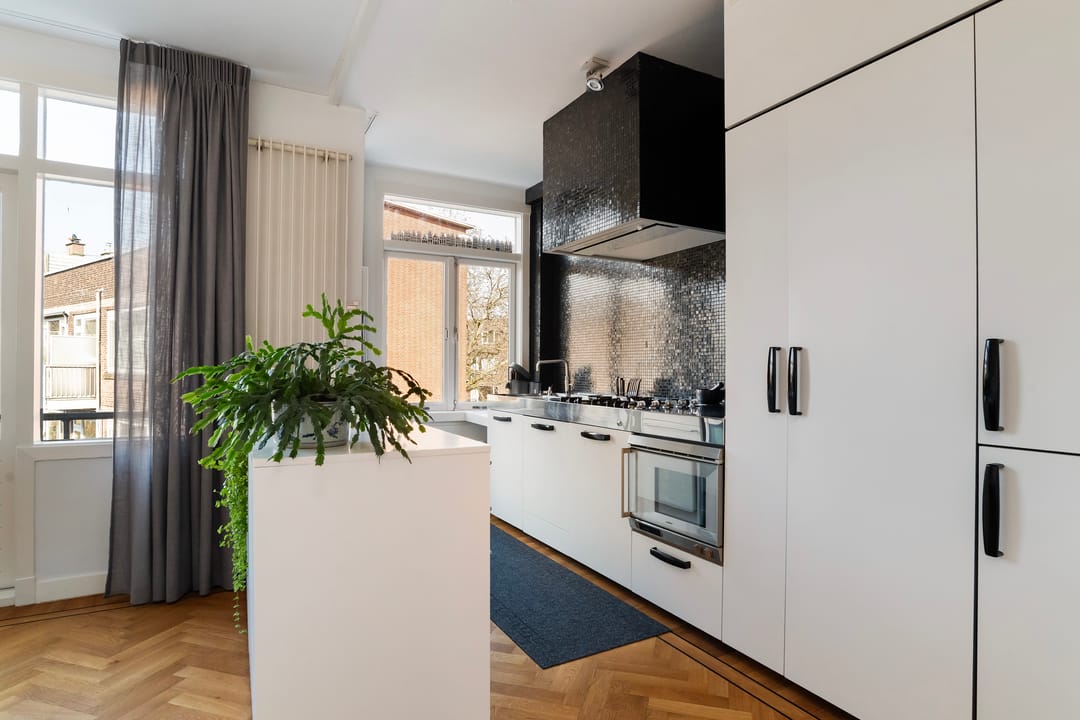 Photo 11 of Rochussenstraat 63-C