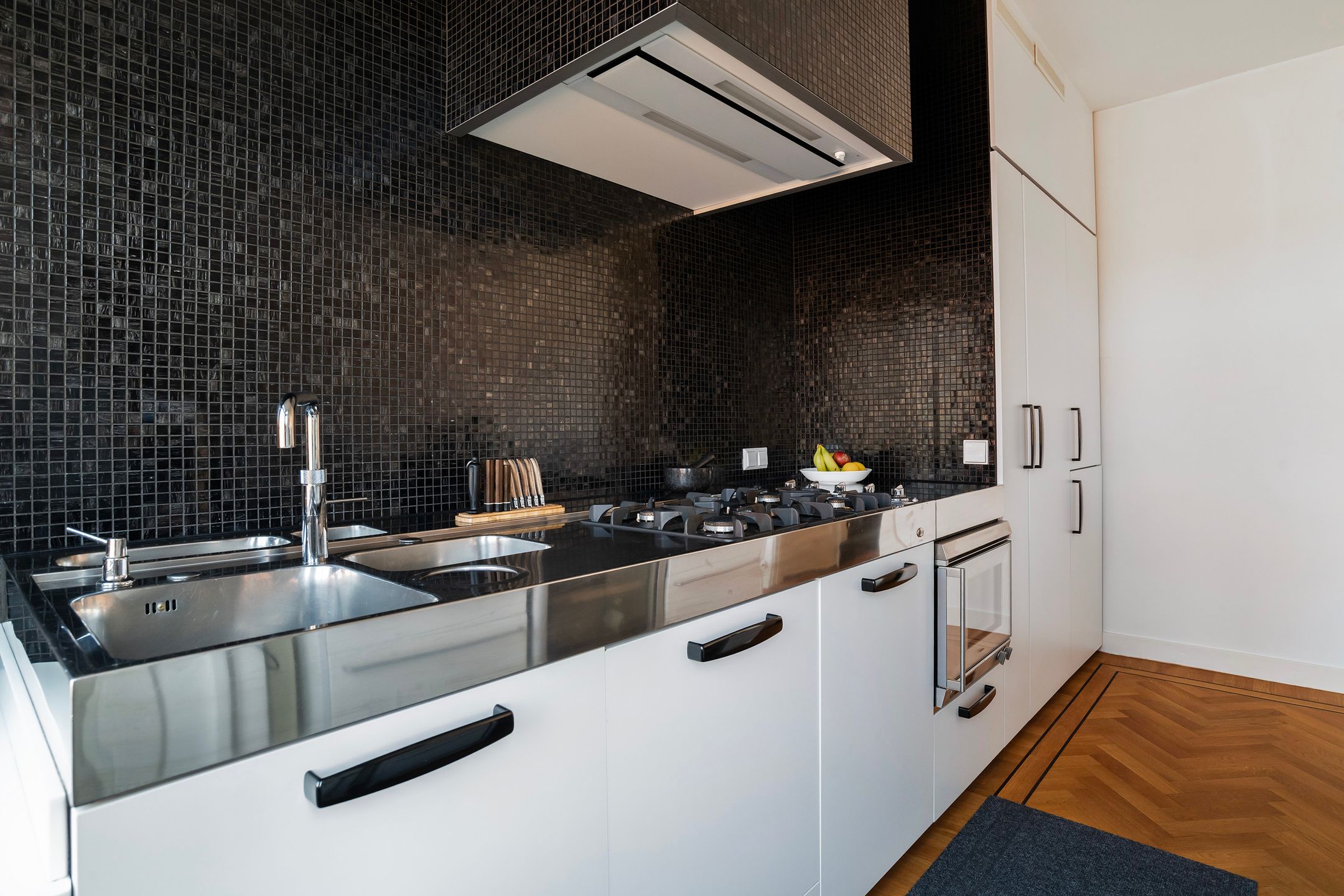 Photo 12 of Rochussenstraat 63-C