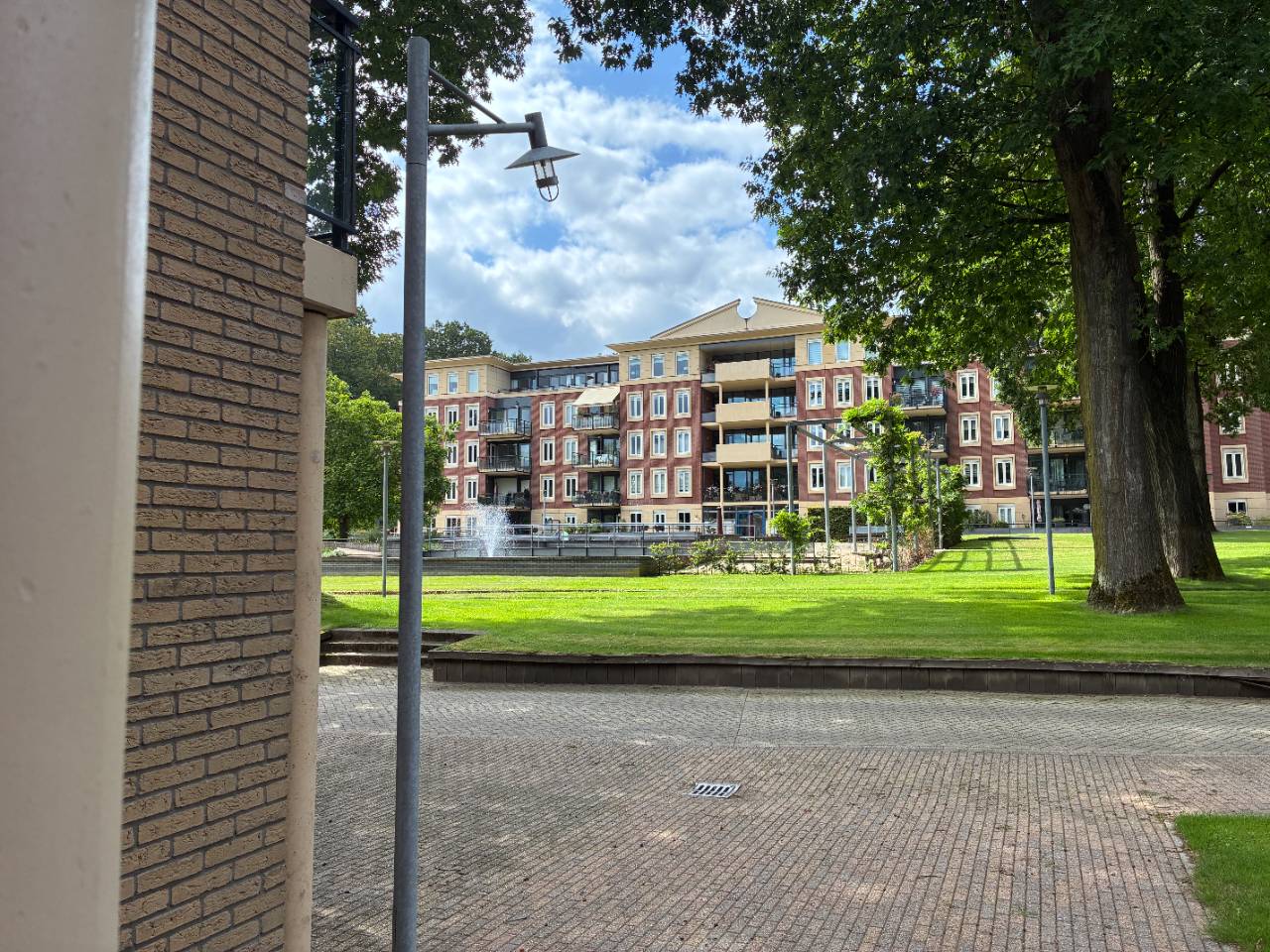 Photo 33 of Rhenendael 155