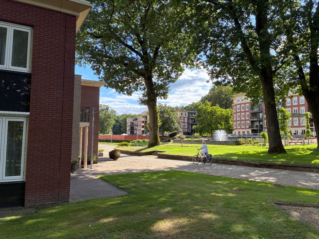 Photo 32 of Rhenendael 155