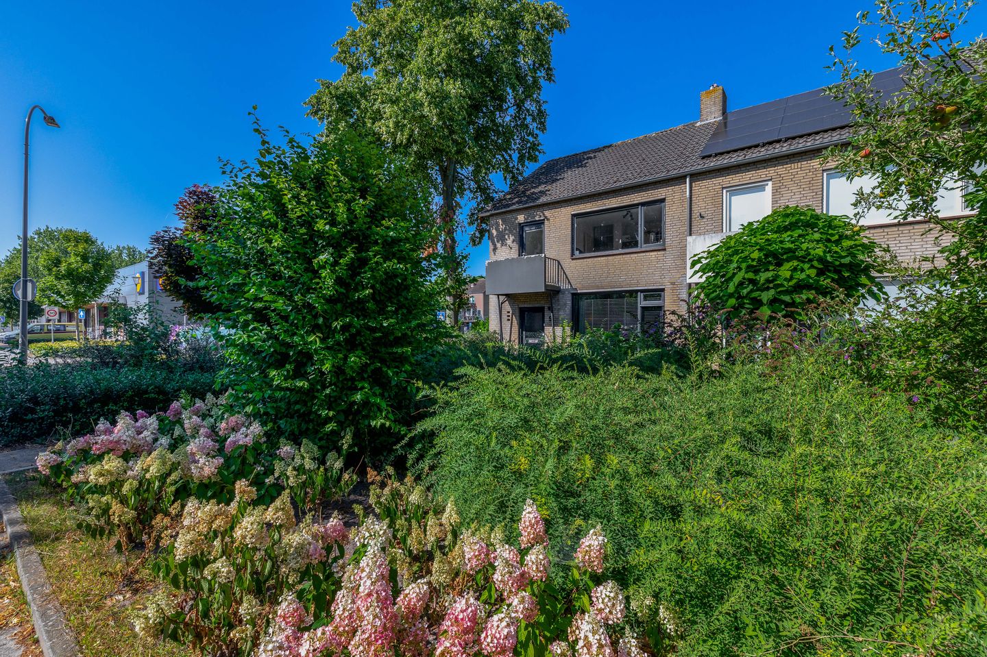 Photo 5 of Groen van Prinstererlaan 9