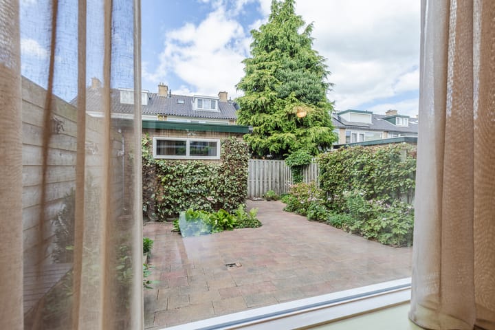 Tussenwoning te koop: Populierenhof 52, Bodegraven