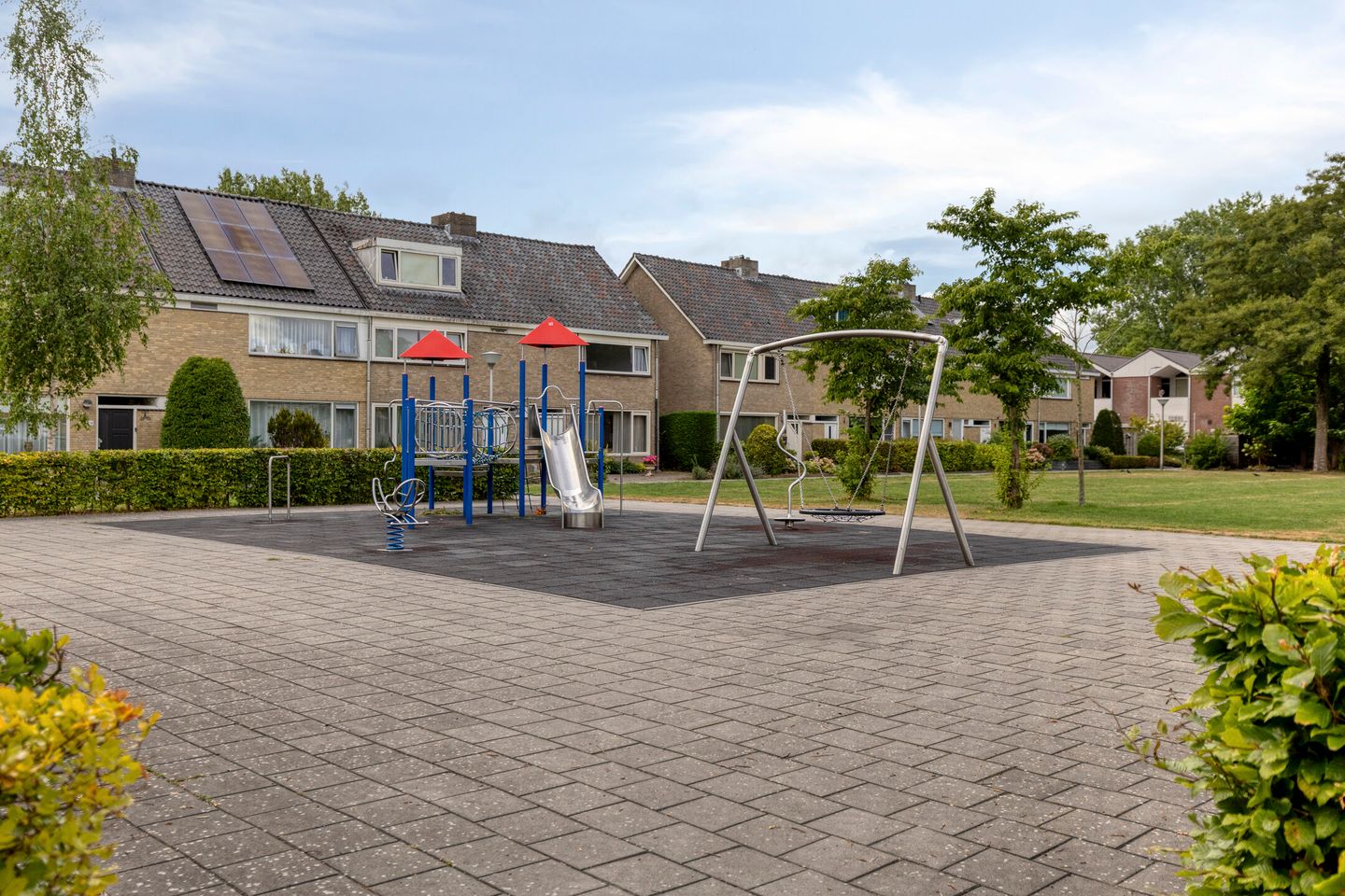 Photo 25 of Hellendaalstraat 17