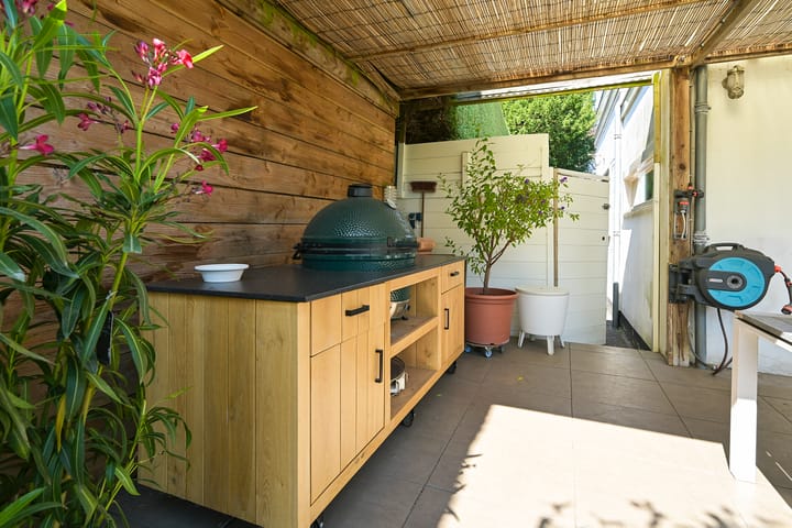 Vrijstaande woning te koop: Admiraal Helfrichlaan 2, Wassenaar