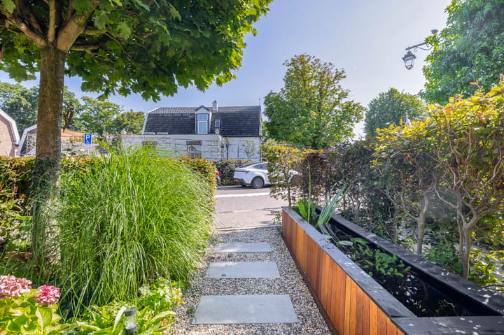 Vrijstaande woning te koop: Weiver 7, Westzaan