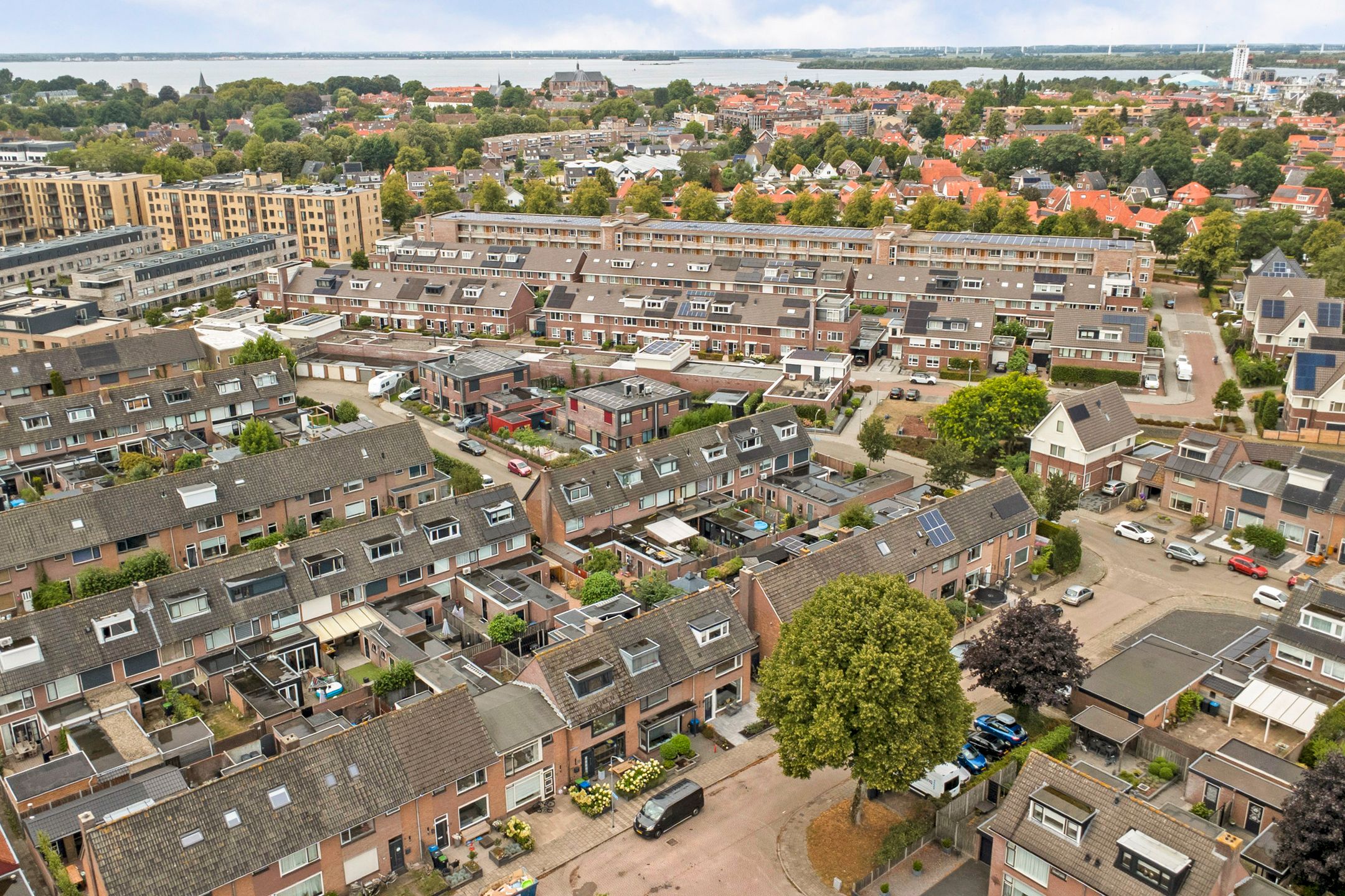 Photo 39 of Van Eedenstraat 15