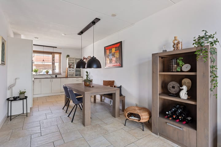 Hoekwoning te koop: Meikever 7, Hengelo