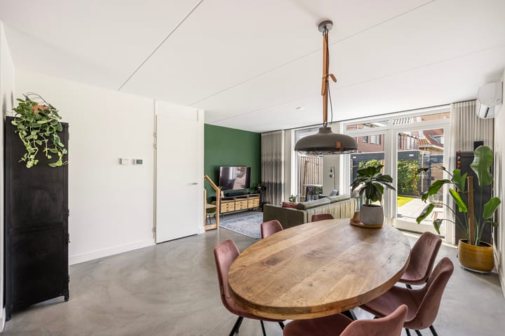 Hoekwoning te koop: Lijnbaan 93F, Zwolle
