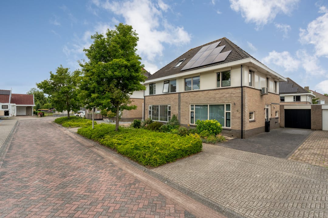 Foto 2 van Vuurdoorn 5
