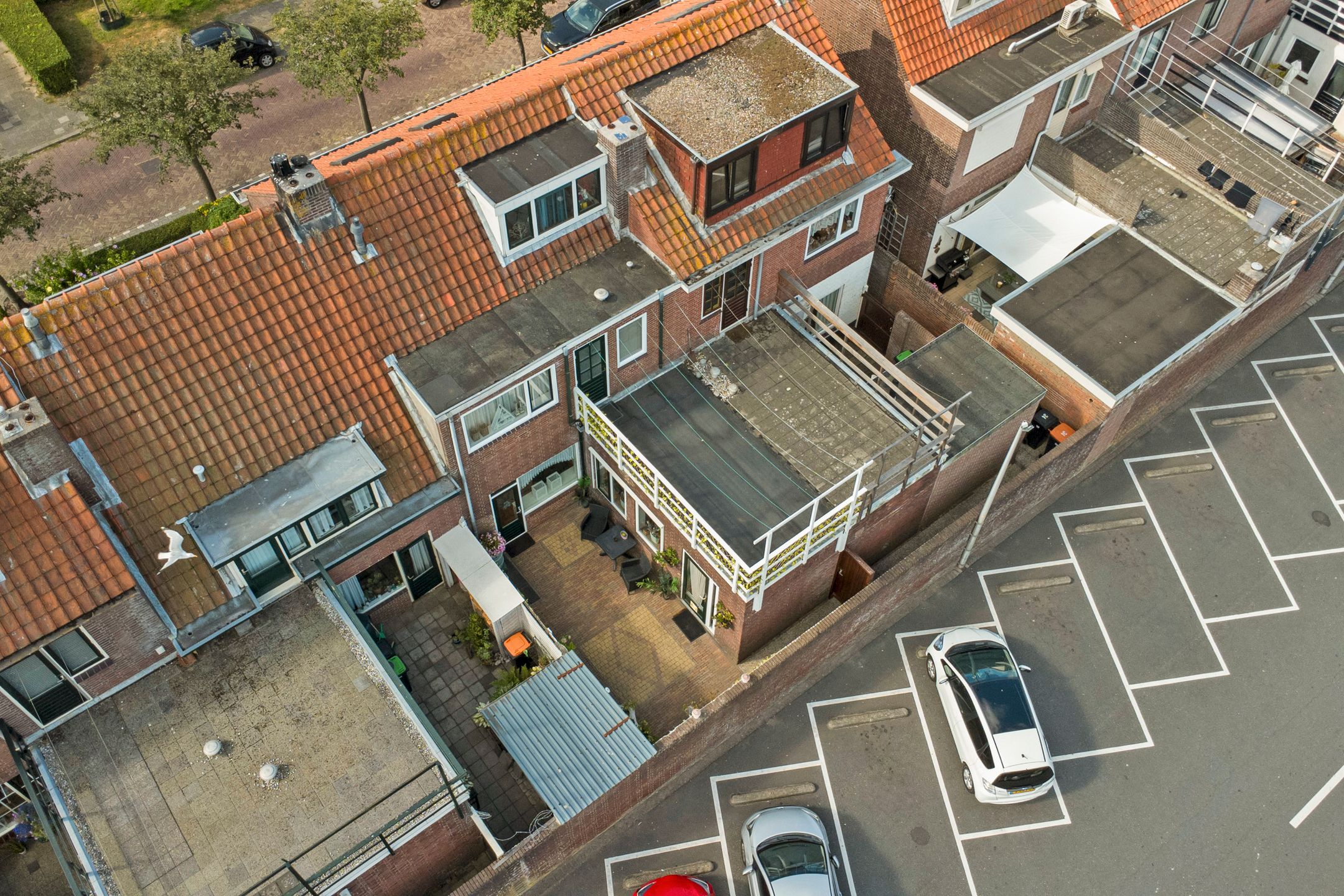 Photo 48 of J. van der Vegtstraat 34