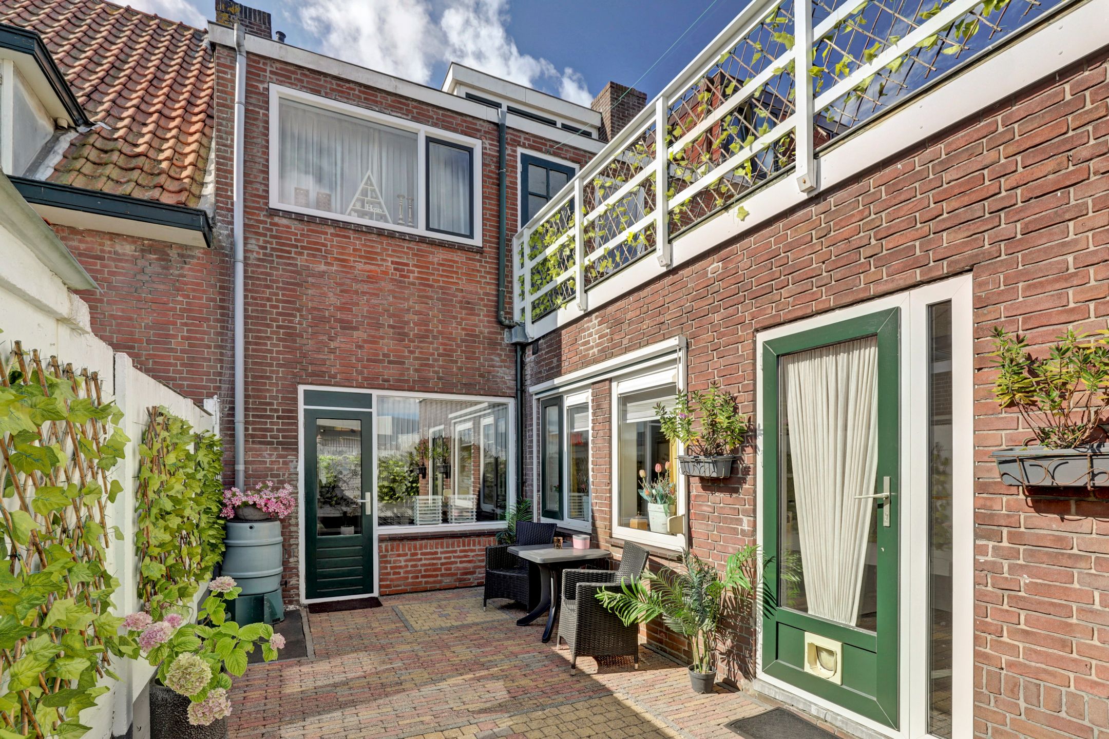 Photo 45 of J. van der Vegtstraat 34