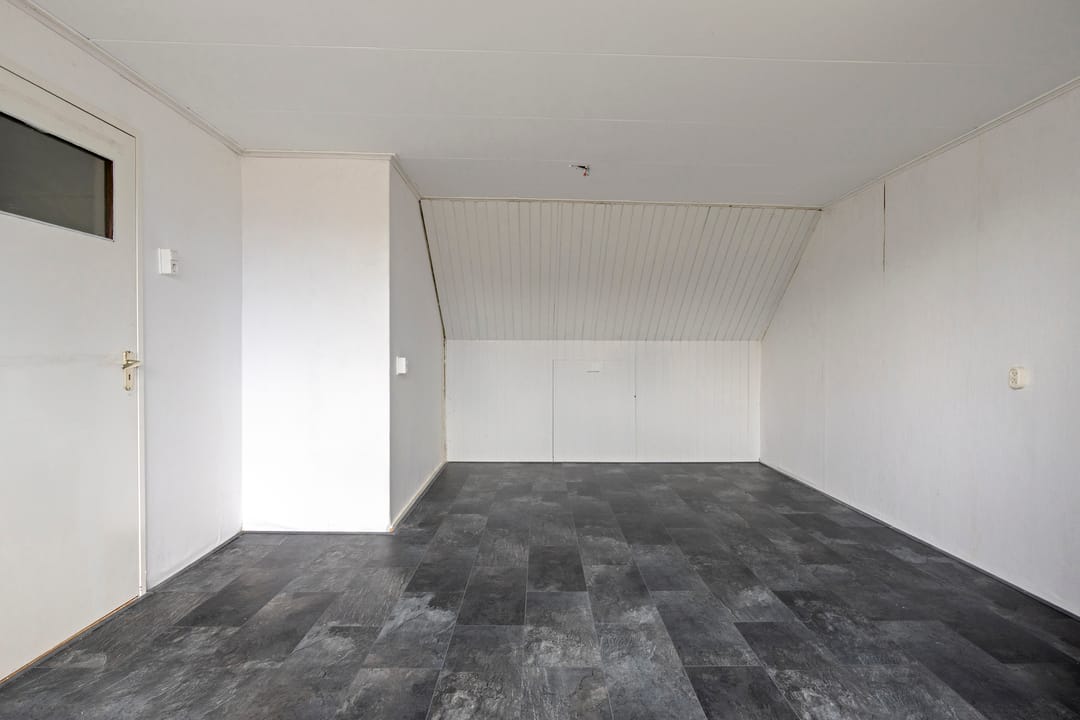 Photo 17 of Hellendaalstraat 17