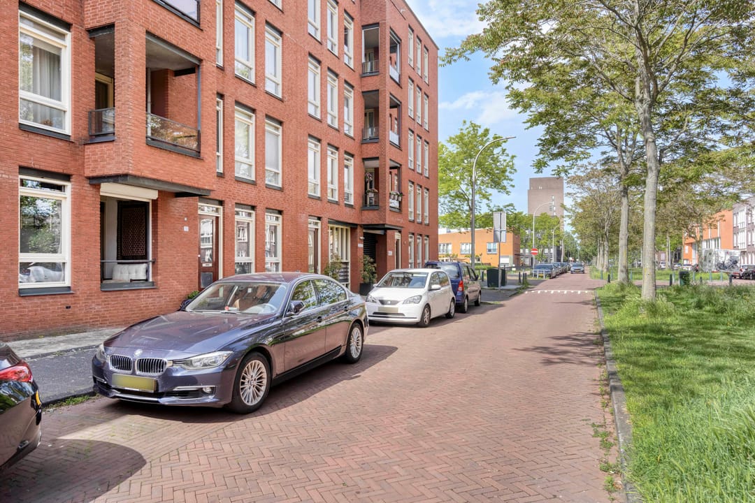 Photo 32 of Weidevogellaan 312