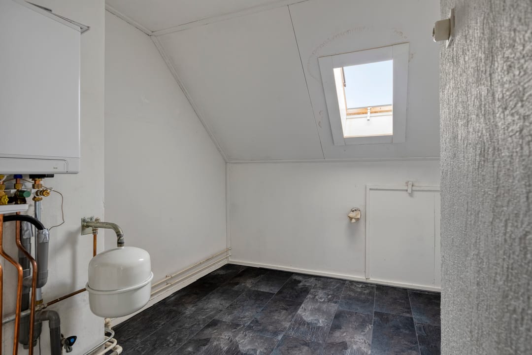 Photo 16 of Hellendaalstraat 17