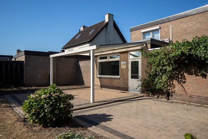 Vrijstaande woning te koop: Secr Stregenstraat 8, Stein