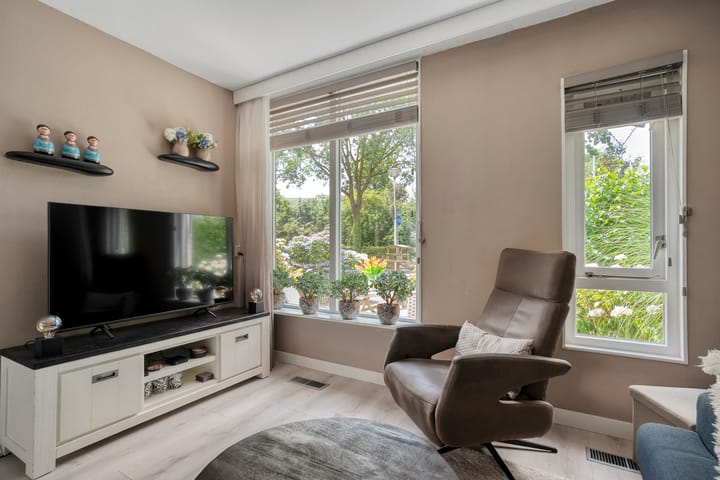 Hoekwoning te koop: Huetemate 17, Zwolle