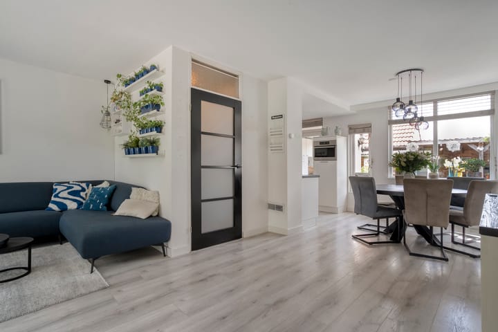 Hoekwoning te koop: Huetemate 17, Zwolle