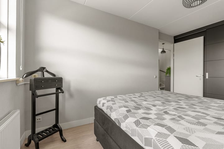 Tussenwoning te koop: Ds. Magendansstraat 12, Lexmond
