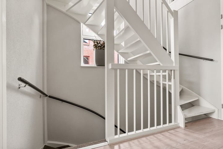 Tussenwoning te koop: Ds. Magendansstraat 12, Lexmond