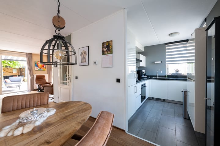 Tussenwoning te koop: Menkemaborgstraat 4A, Hellevoetsluis