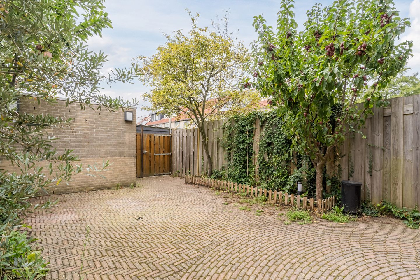 Photo 35 of Edamstraat 21