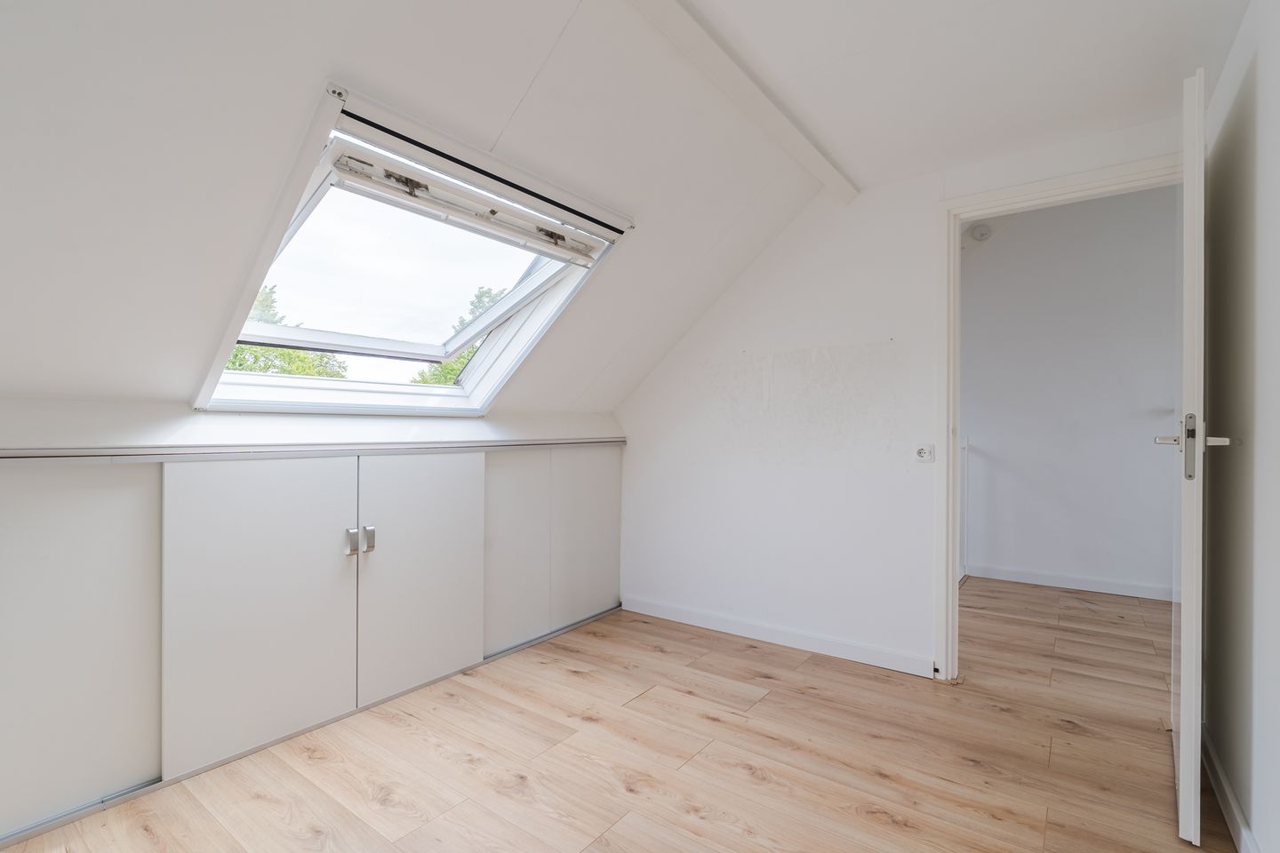 Photo 34 of Edamstraat 21